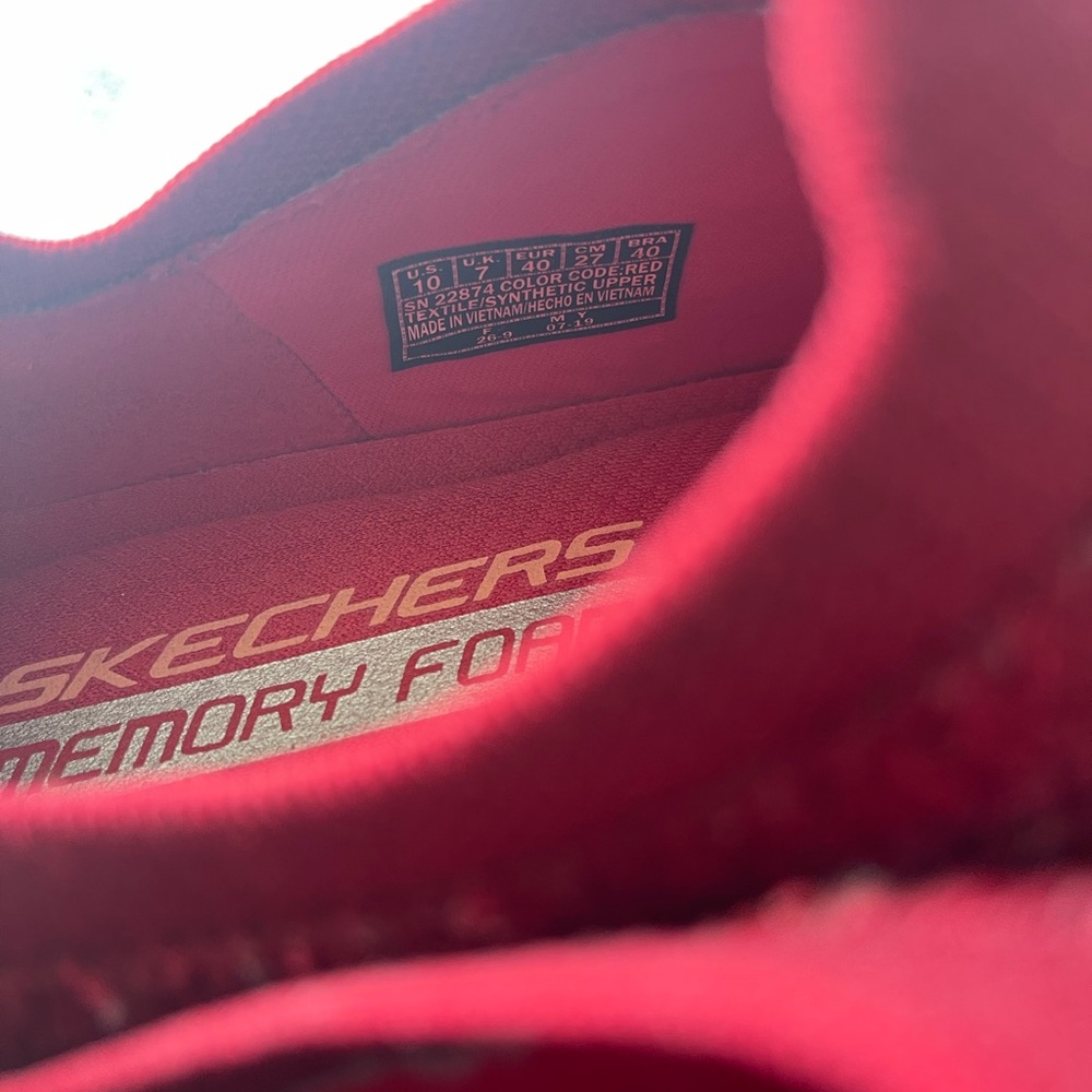 Skechers womens Red Athletic Shoes - Picture 4 of 4